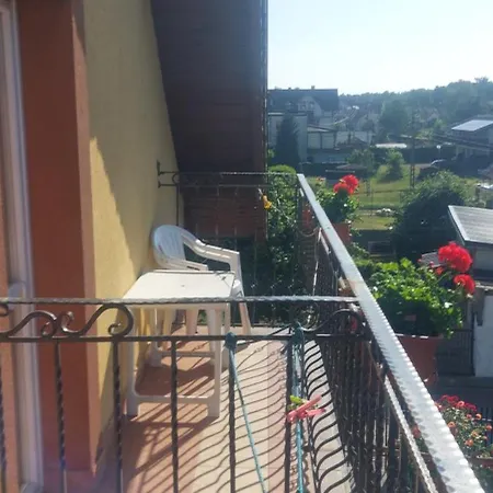 Klimatyzowane Goscinne I Tomek בית אירוח *