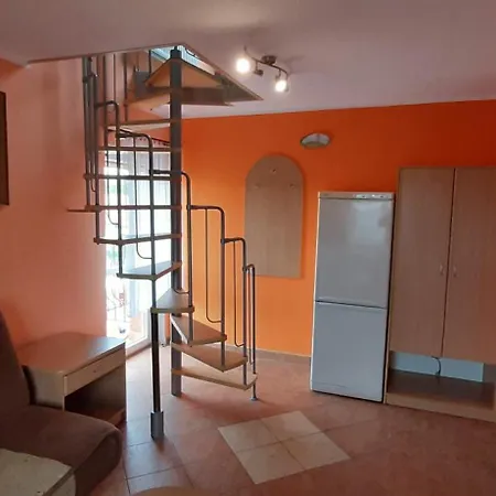 Klimatyzowane Goscinne I Tomek בית אירוח